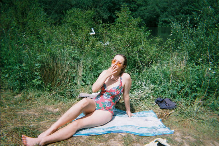 swimsuitsmoke
